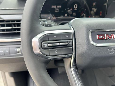 New 2025 GMC Acadia Elevation image 28