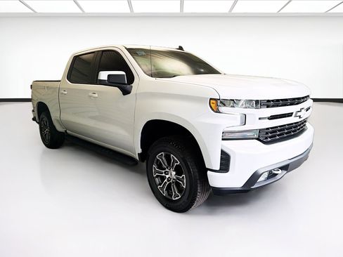 Used 2021 Chevrolet Silverado 1500 RST w/ Convenience Package II RWD image 3