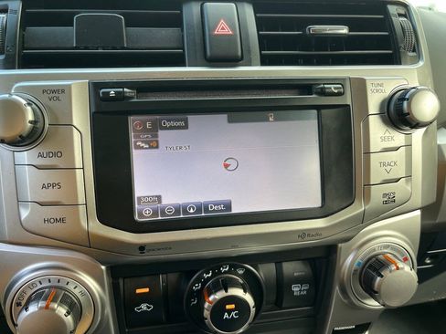Used 2015 Toyota 4Runner SR5 AWD/4WD image 13