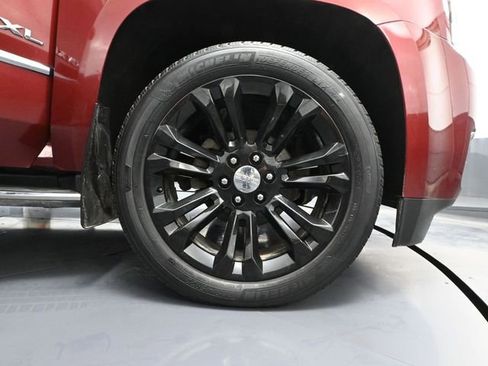 Used 2016 GMC Yukon XL SLT w/ Premium Edition image 17