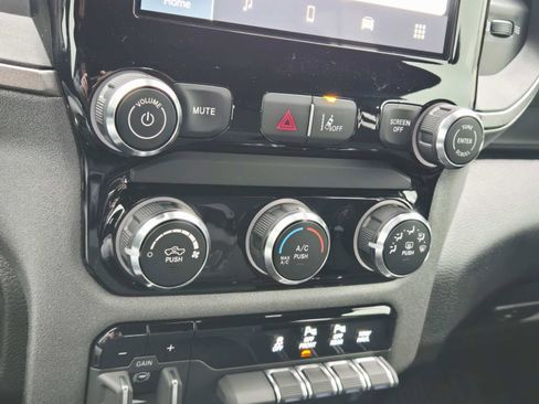 Used 2025 RAM 1500 Classic Warlock image 30