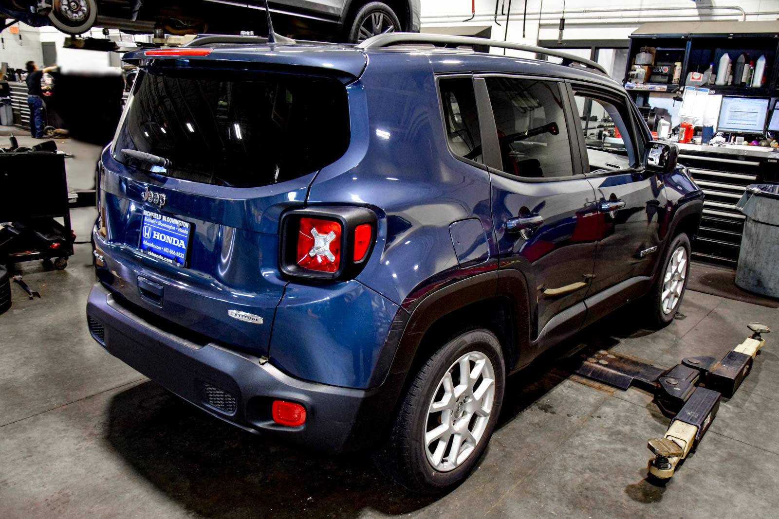 Used 2020 Jeep Renegade Latitude w/ Cold Weather Group AWD/4WD image 15