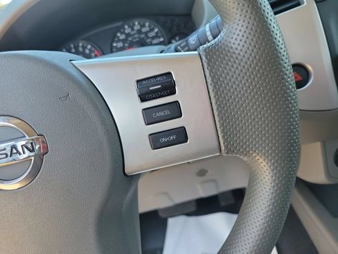 Used 2021 Nissan Frontier SV w/ Midnight Edition Floor Mats RWD image 20