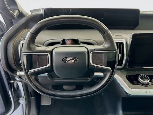 Used 2025 Ford Expedition Tremor AWD/4WD image 16