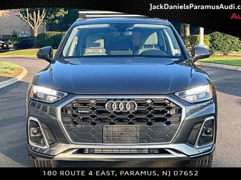Certified 2023 Audi Q5 2.0T Premium w/ Convenience Package AWD/4WD image 3