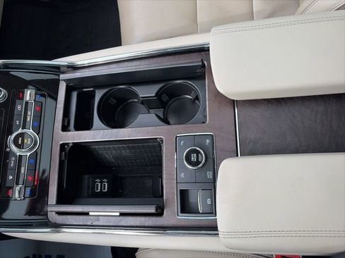 Used 2019 Lincoln Navigator Reserve AWD/4WD image 25