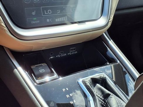 New 2025 Subaru Outback Premium image 15