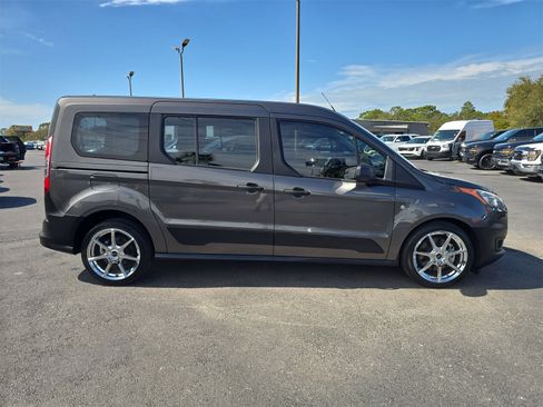 Used 2022 Ford Transit Connect XL image 3
