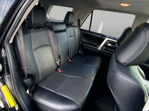 Used 2022 Toyota 4Runner Limited AWD/4WD image 19