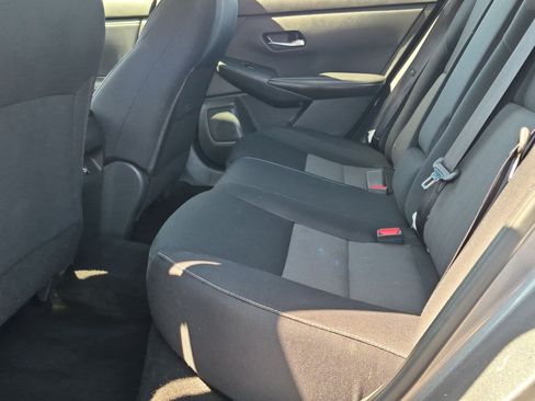 Used 2021 Nissan Sentra SV FWD image 22