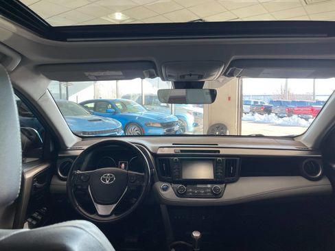 Used 2018 Toyota RAV4 Limited w/ Advanced Technology Package image 24