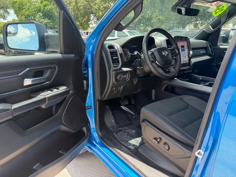 Certified 2025 RAM 1500 Big Horn AWD/4WD image 16