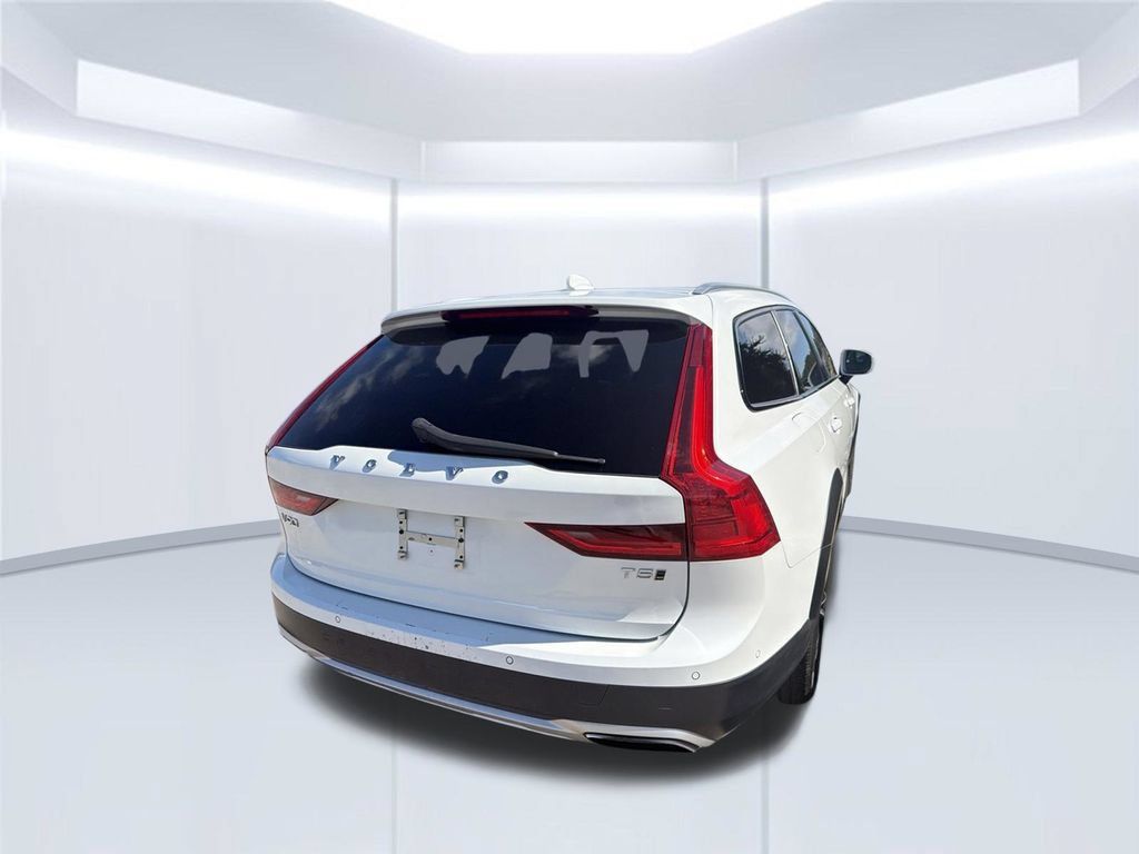 Used 2018 Volvo V90 T5 Cross Country w/ Convenience Package AWD/4WD image 13