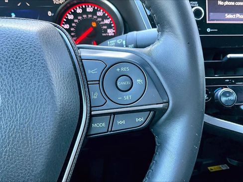 Used 2023 Toyota Camry XSE image 23