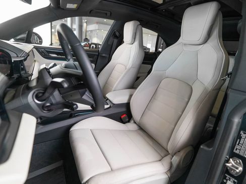New 2026 Porsche Macan 4 Electric AWD/4WD image 5