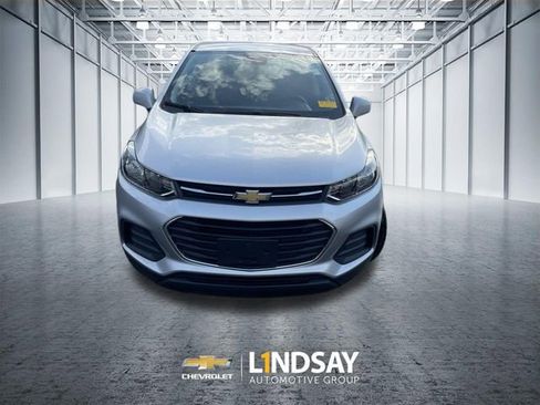 Used 2020 Chevrolet Trax LS w/ Tint and Cruise Package FWD image 3