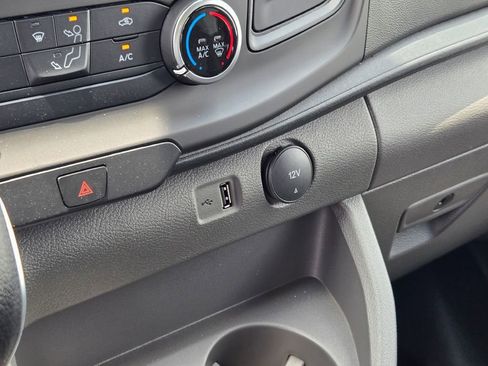 New 2025 Ford Transit 250 Low Roof image 21