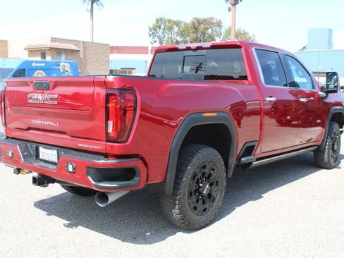 Used 2021 GMC Sierra 3500 Denali w/ Denali Ultimate Package AWD/4WD image 4