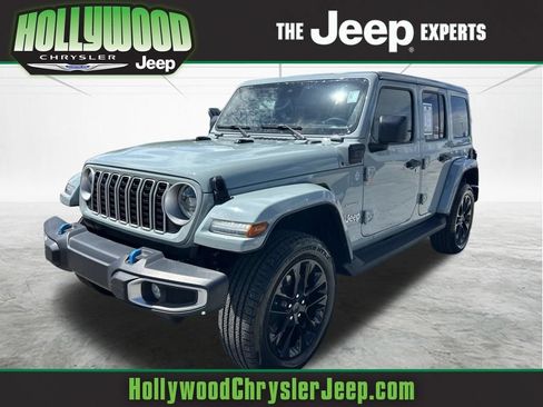 Used 2024 Jeep Wrangler Unlimited Sahara w/ Safety Group AWD/4WD image 1