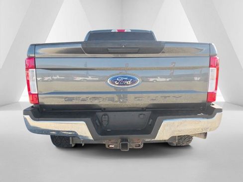 Used 2019 Ford F250 XL w/ STX Appearance Package AWD/4WD image 6