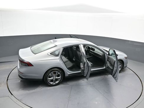 Certified 2025 Honda Accord EX-L image 44