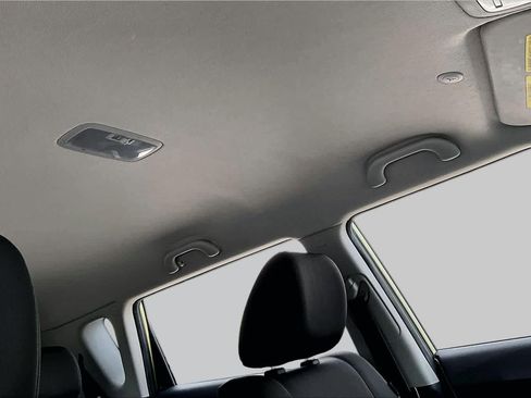 Used 2013 Kia Soul FWD image 14