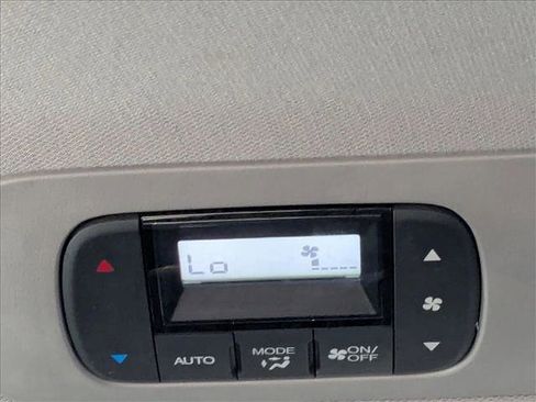 Used 2023 Honda Odyssey Touring image 12