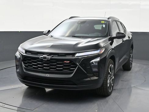 Used 2024 Chevrolet Trax RS FWD image 8