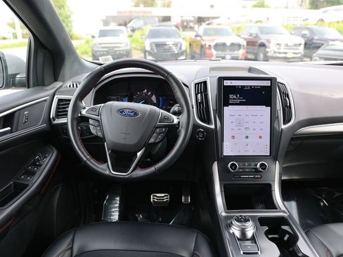 Used 2024 Ford Edge ST-Line AWD/4WD image 16