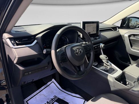 Used 2025 Toyota RAV4 XLE w/ Convenience Package image 14