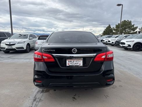 Used 2018 Nissan Sentra S image 9