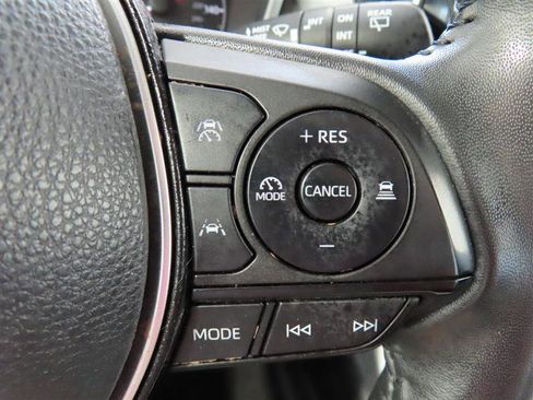 Used 2024 Toyota Corolla SE image 22