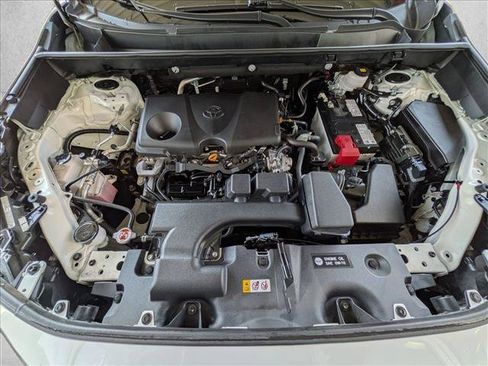 Certified 2025 Toyota RAV4 XLE AWD/4WD image 21