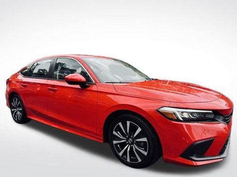 Used 2023 Honda Civic EX image 3