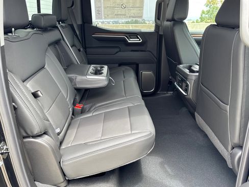 Used 2026 GMC Sierra 1500 Denali AWD/4WD image 18