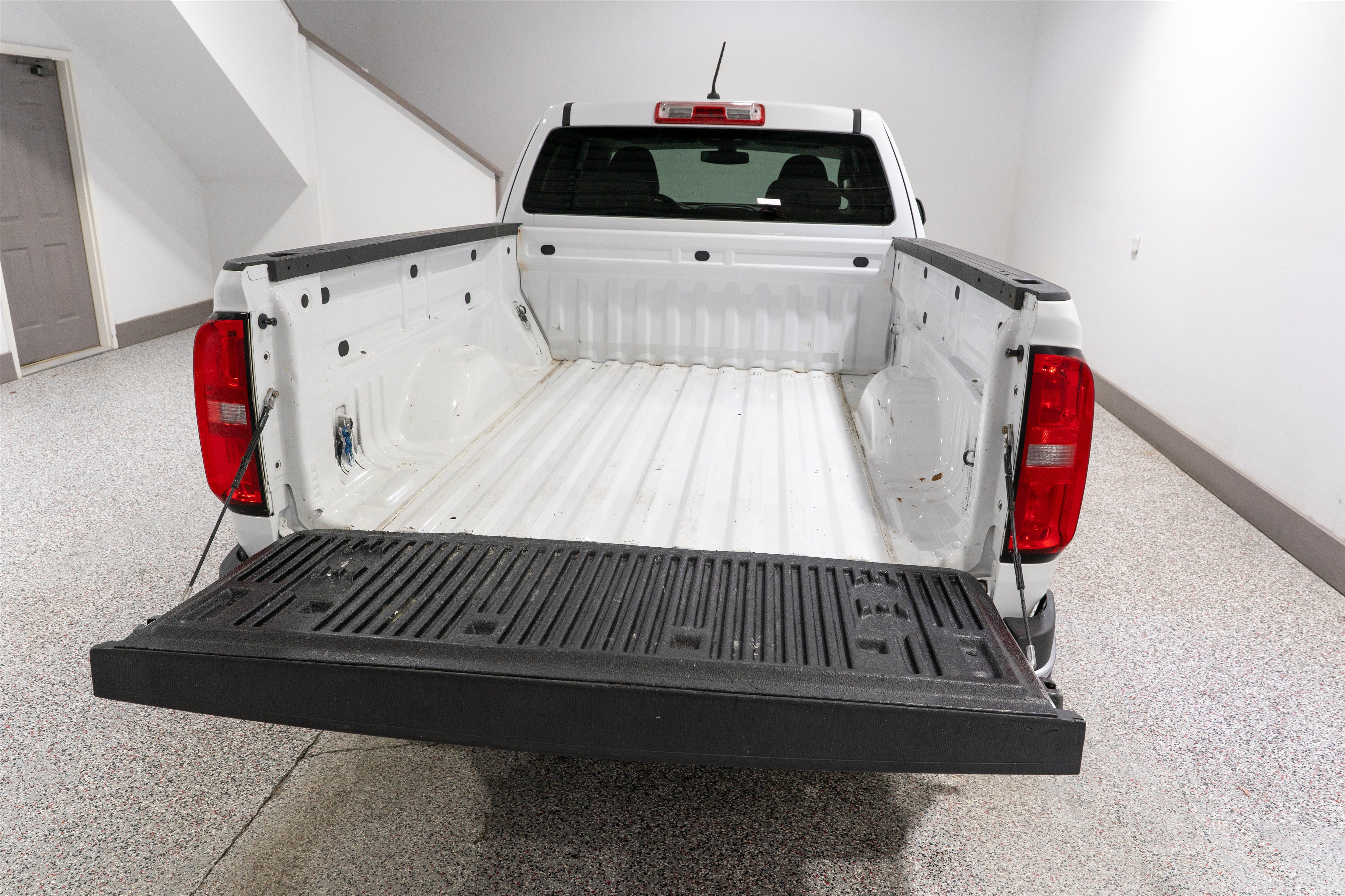 Used 2016 Chevrolet Colorado W/T w/ WT Convenience Package RWD image 11