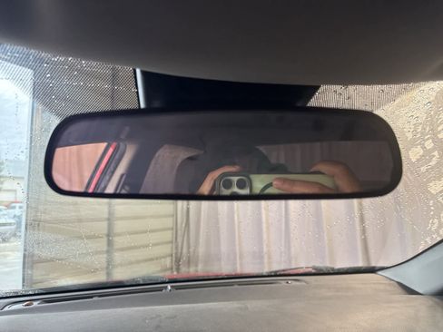 Used 2019 Toyota Corolla LE image 23