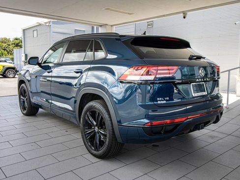 Used 2023 Volkswagen Atlas Cross Sport SEL R-Line AWD/4WD image 12