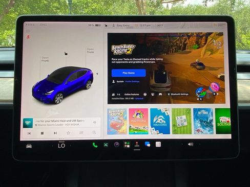 Used 2021 Tesla Model Y Long Range AWD/4WD image 29