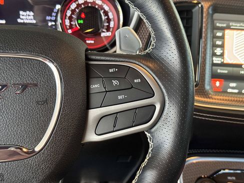 Used 2022 Dodge Challenger SRT Hellcat RWD image 18
