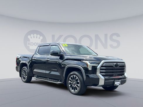 Used 2025 Toyota Tundra Limited AWD/4WD image 2