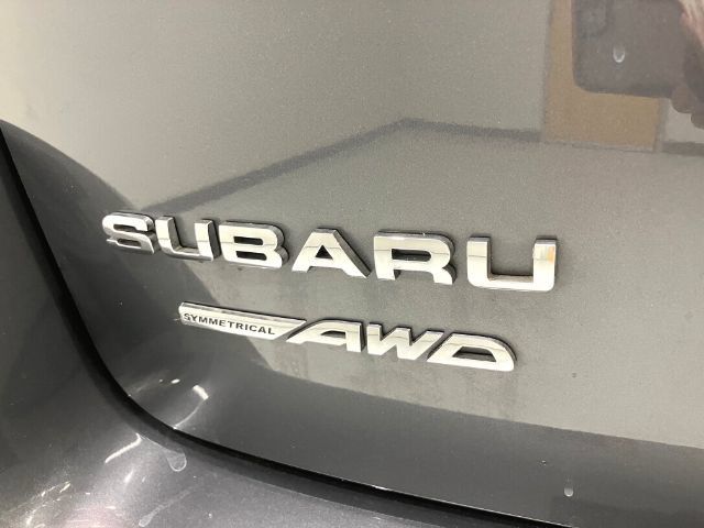 Used 2022 Subaru Crosstrek 2.0i AWD/4WD image 16