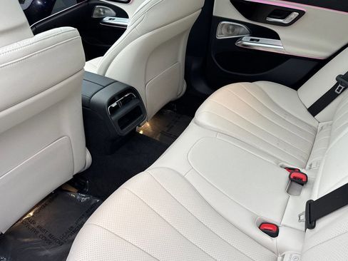 Used 2026 Mercedes-Benz E 350 Sedan image 28