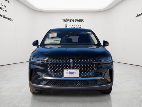 New 2026 Lincoln Nautilus Premier AWD/4WD image 8