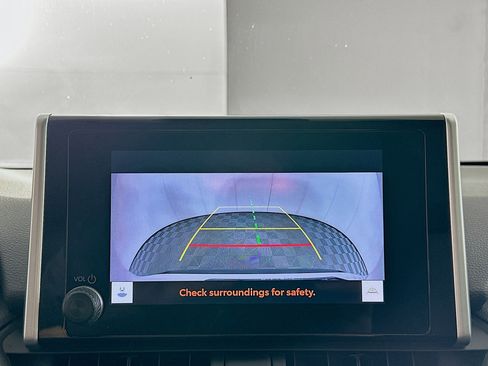 Used 2024 Toyota RAV4 LE image 21