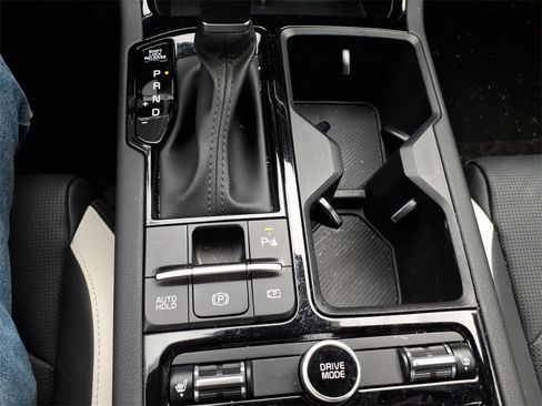 Used 2025 Kia K5 GT-Line w/ GT-Line Premium Package image 11