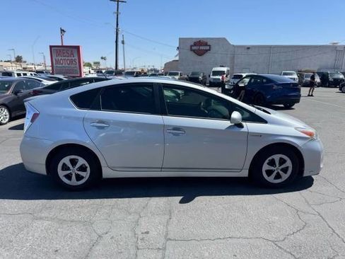Used 2015 Toyota Prius Persona Series image 2