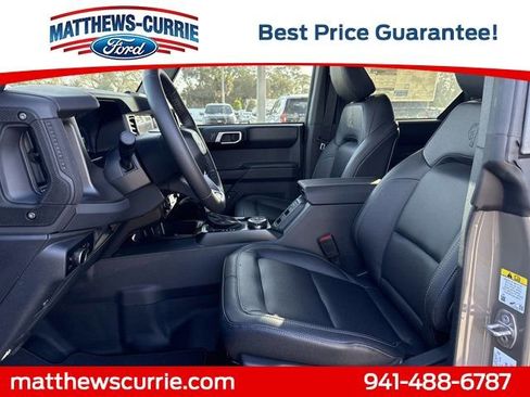 New 2025 Ford Bronco Badlands image 9