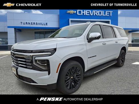 New 2026 Chevrolet Suburban Premier AWD/4WD image 1