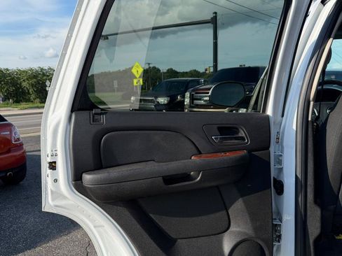 Used 2012 GMC Yukon SLE w/ Convenience Package AWD/4WD image 20